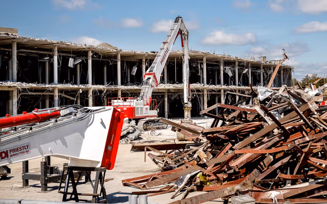 Abandoned Hudson's Bay location in Toronto is being reduced to rubble