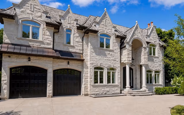 Ontario home sold at $1.2 million loss compared to 2019 price