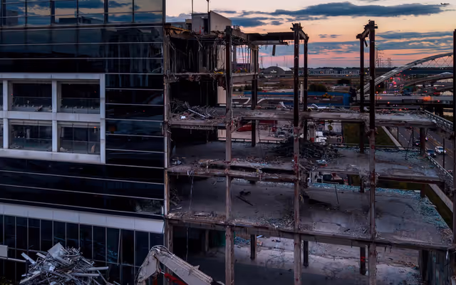 Toronto car dealership that overlooked highway for decades is being demolished