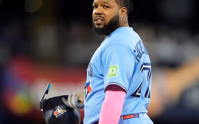 Blue Jays star Vladimir Guerrero Jr. booed by Toronto fans amid slump