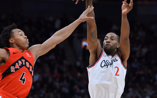 How Kawhi Leonard trade could become very awkward for Toronto