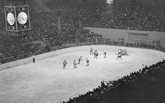 What Maple Leafs games used to look like in Toronto