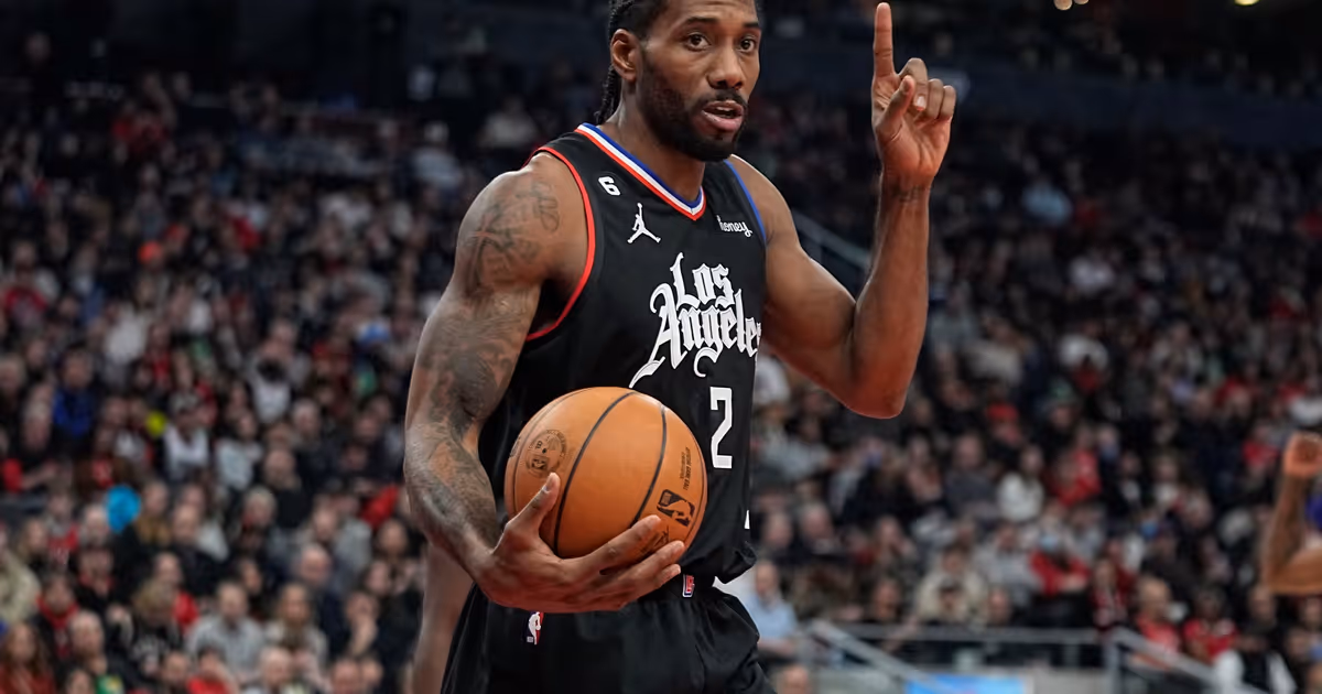 Kawhi Leonard may have already bought Toronto house despite trade uncertainty