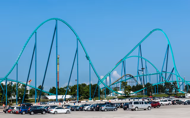 Could Canada's Wonderland become year-round destination with indoor water park?