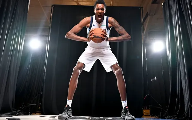 New Toronto Raptors player is among the tallest in NBA history