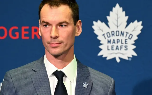 Toronto Maple Leafs reportedly scouring trade market for game-changing defenceman