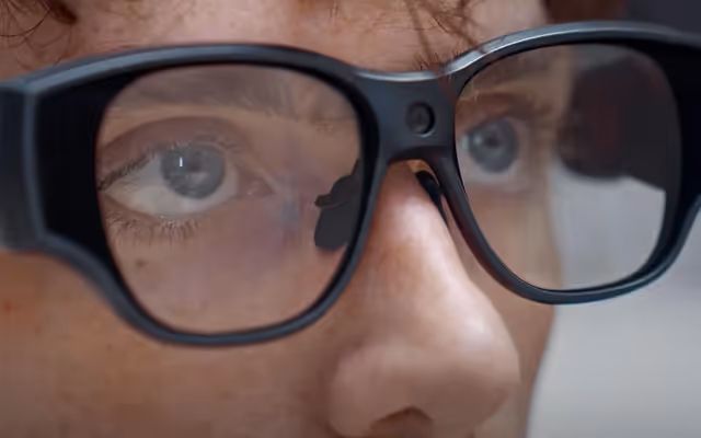 AI smart glasses recalled across Canada for serious burn risk