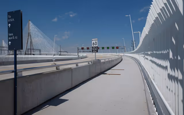 You can now walk to the U.S. on new $6.4B Ontario border bridge