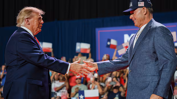 Trump says he'll award former Blue Jays pitcher Roger Clemens Medal of Freedom