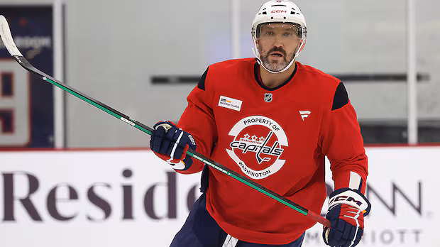 Alex Ovechkin says he's 'for peace and love' after appearing in ad for Putin-aligned party