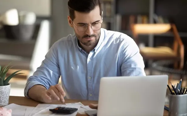 Three case studies show how the new high-wage points will affect CRS scores for Express Entry candidates in Canada