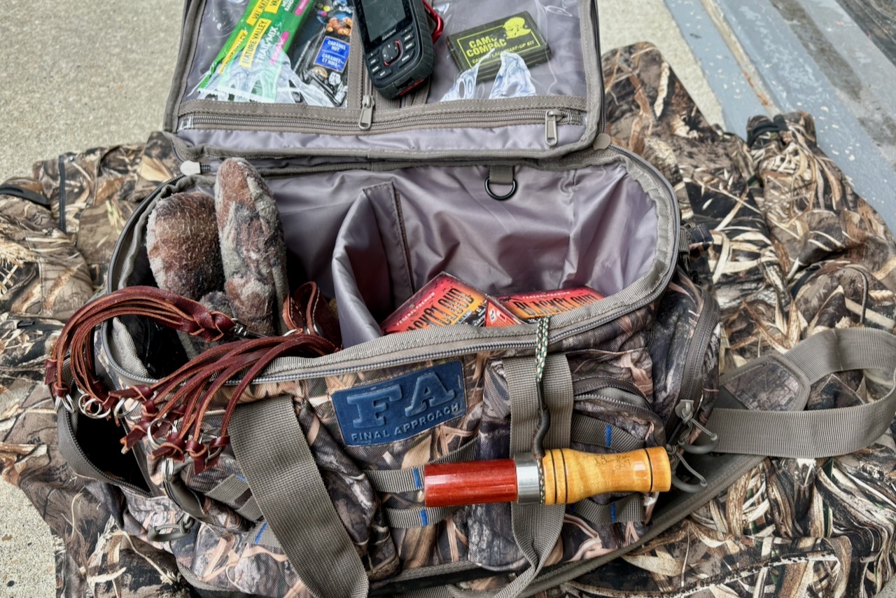 Hunting for waterfowl? Here’s the essential gear that you should always have with you